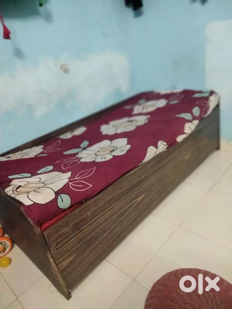 Single bed