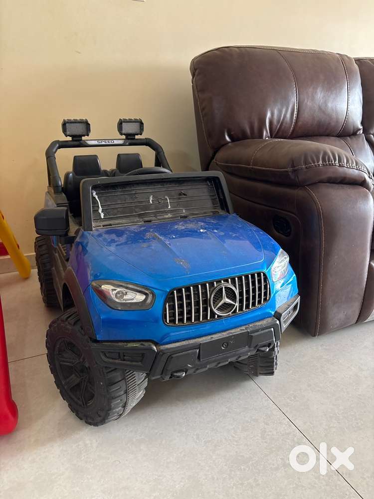 Electric toy car