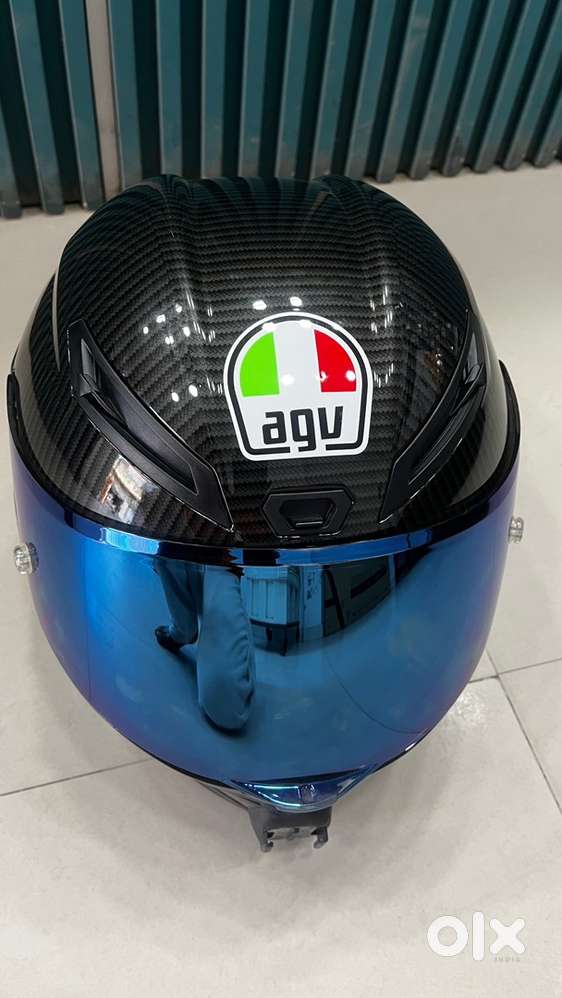 Agv helmet carbon addiction brand new 15 day open box only
