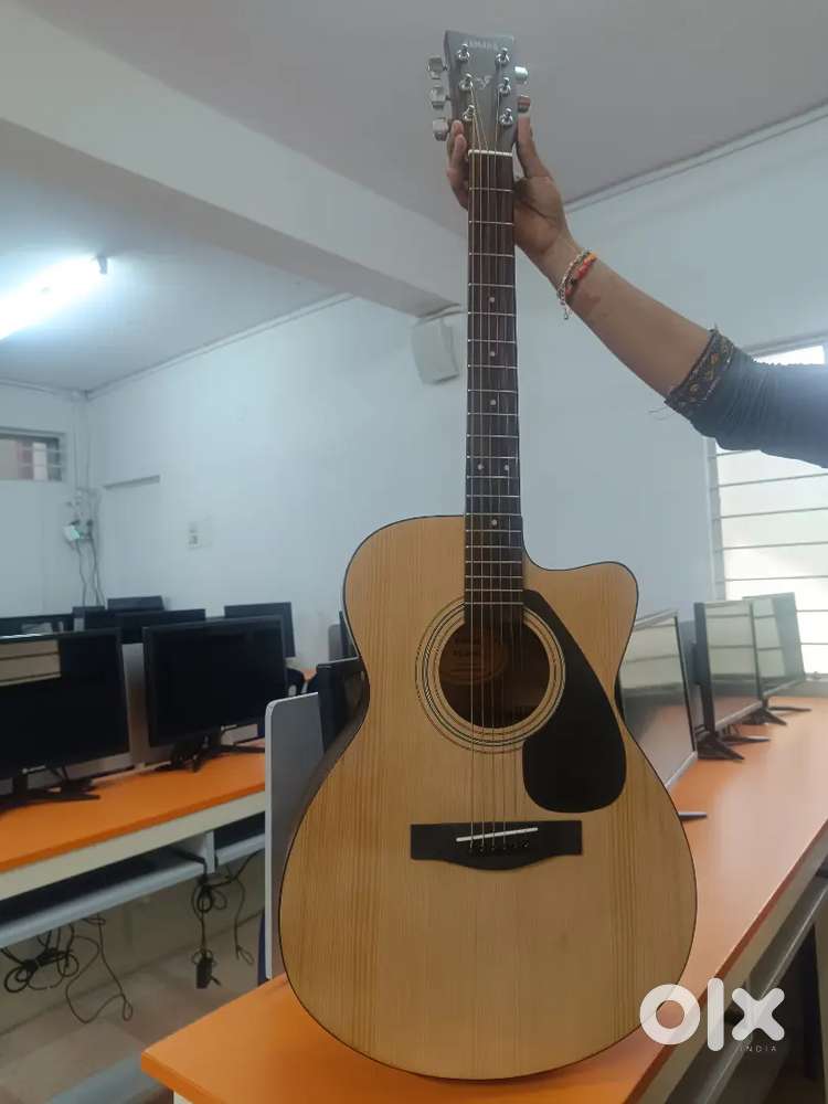 Yahama guitar