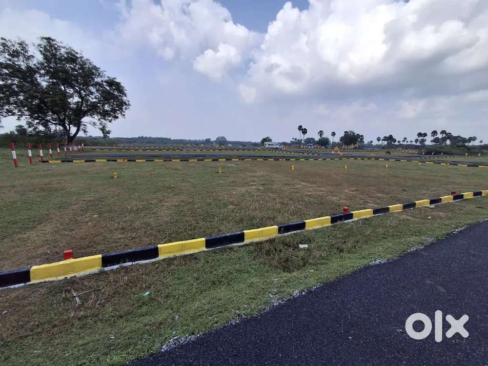 Emi plota near Chennai to bangalore Expressway plots