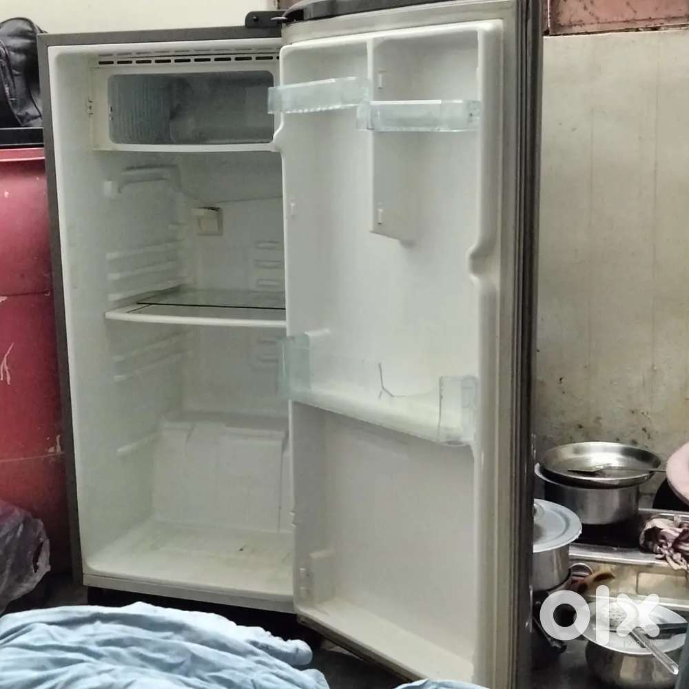 Frieej 180liter for LG brand 2 years old