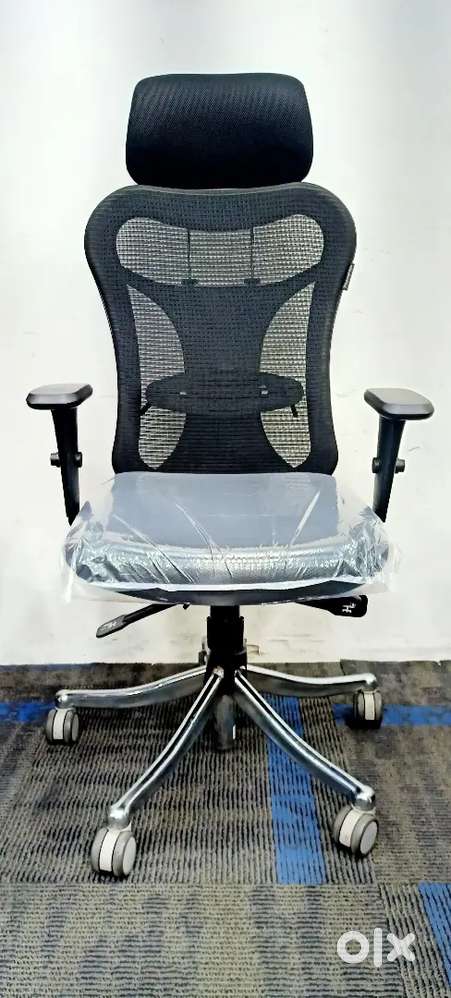 Featherlite optima Hr
Square seat office chair