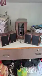 Roxton Speaker