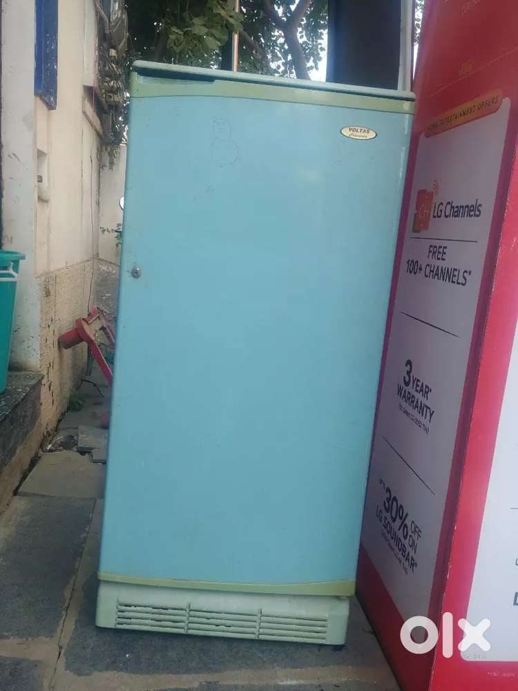 Voltas Fridge