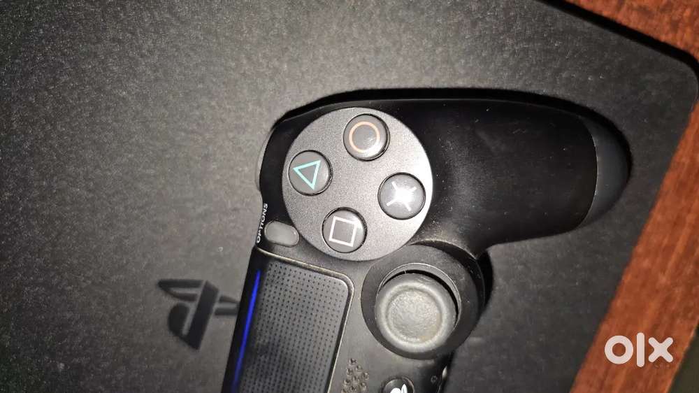 Playstation 4 1TB, Good Condition