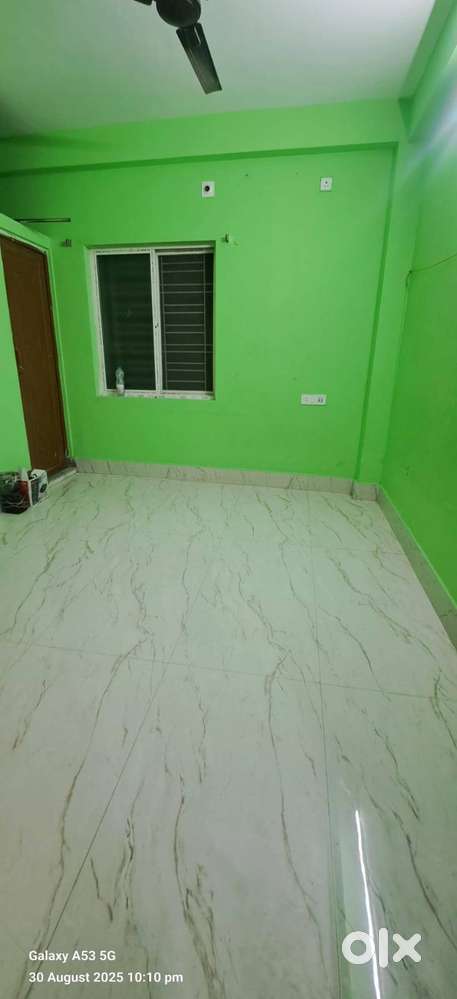 1BHK available for rent near Unitech and  Uniworld City New town.