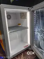 Mini fridge glass door