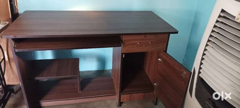 Table computer table