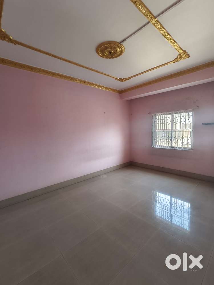 Roadside flat for rent