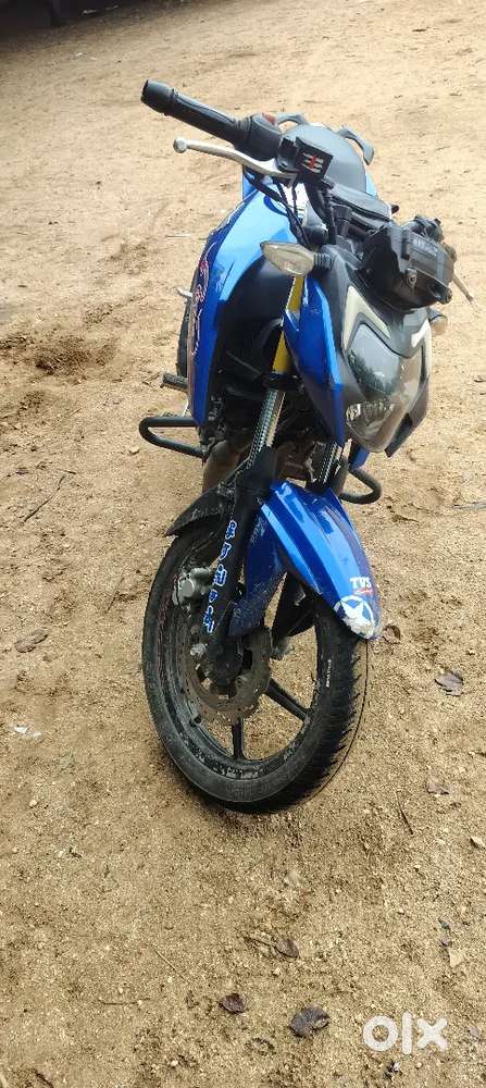 TVS Apache 160 4v