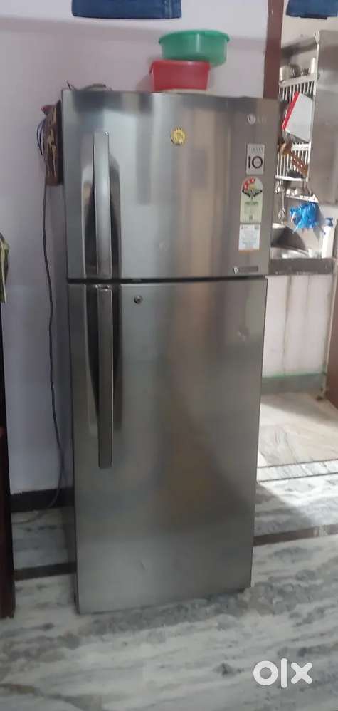 LG Duble Door Fridge. Working Conditions.
