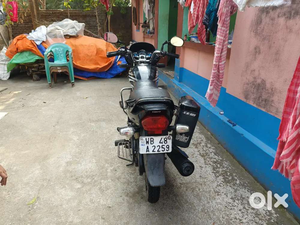 Sell the super splendor.super condition all are new. Super smooth