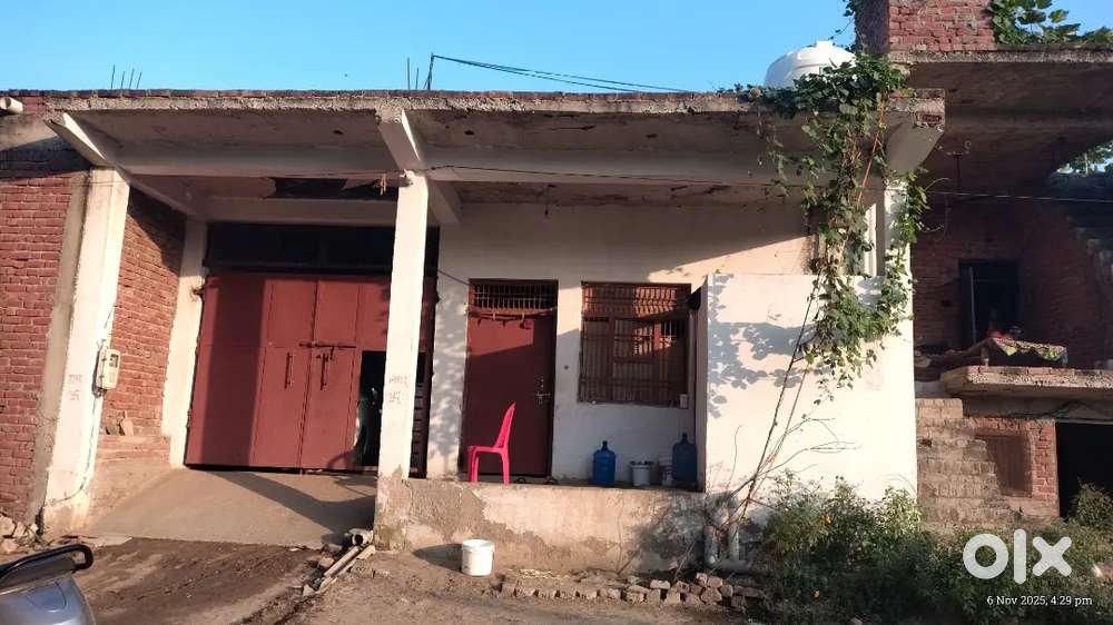 Nandlal pur hathras road tedibagihya Agra