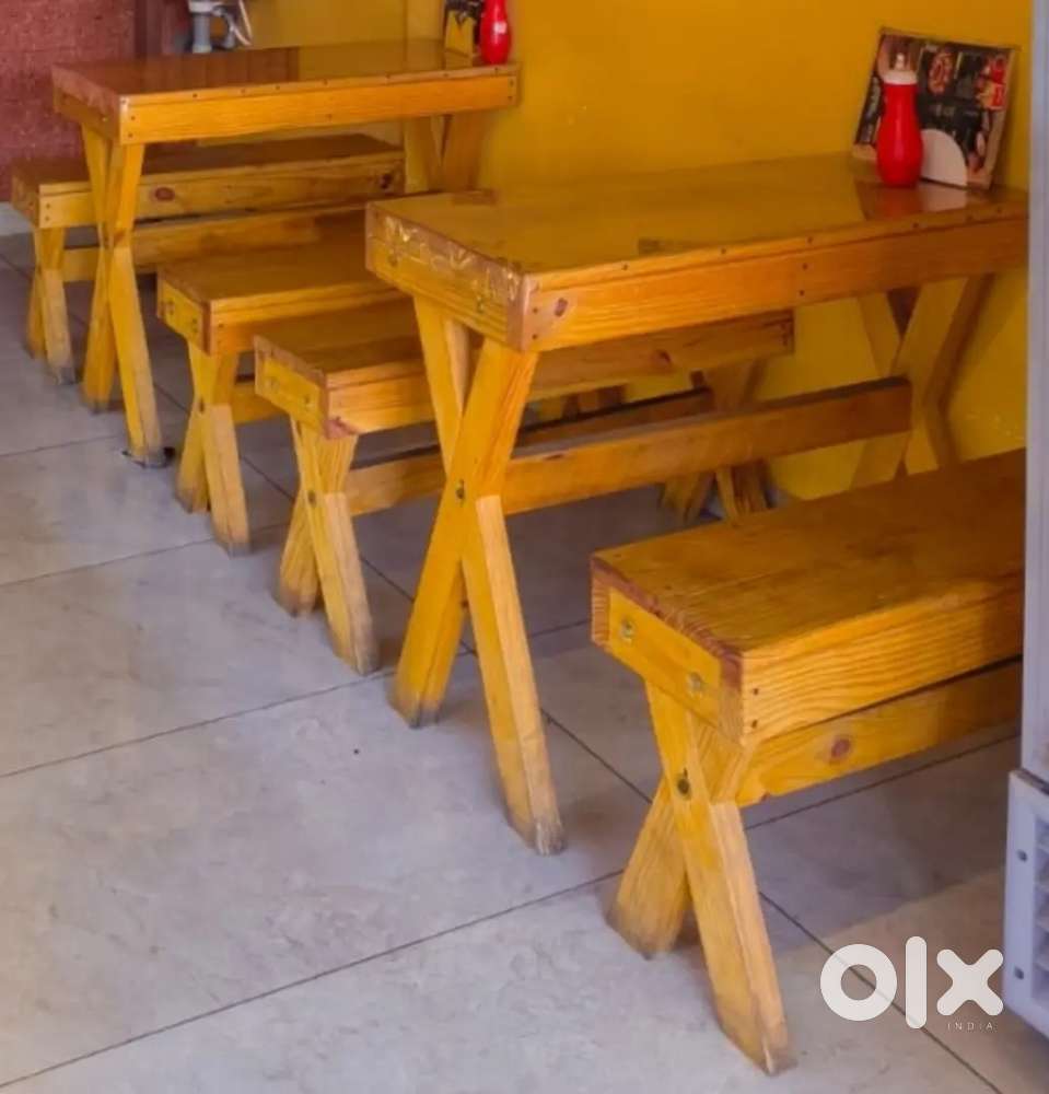 Coffeshop table and benches