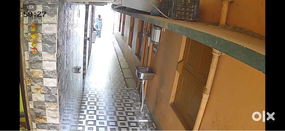 PREMIUM COMMERCIAL OFFICE