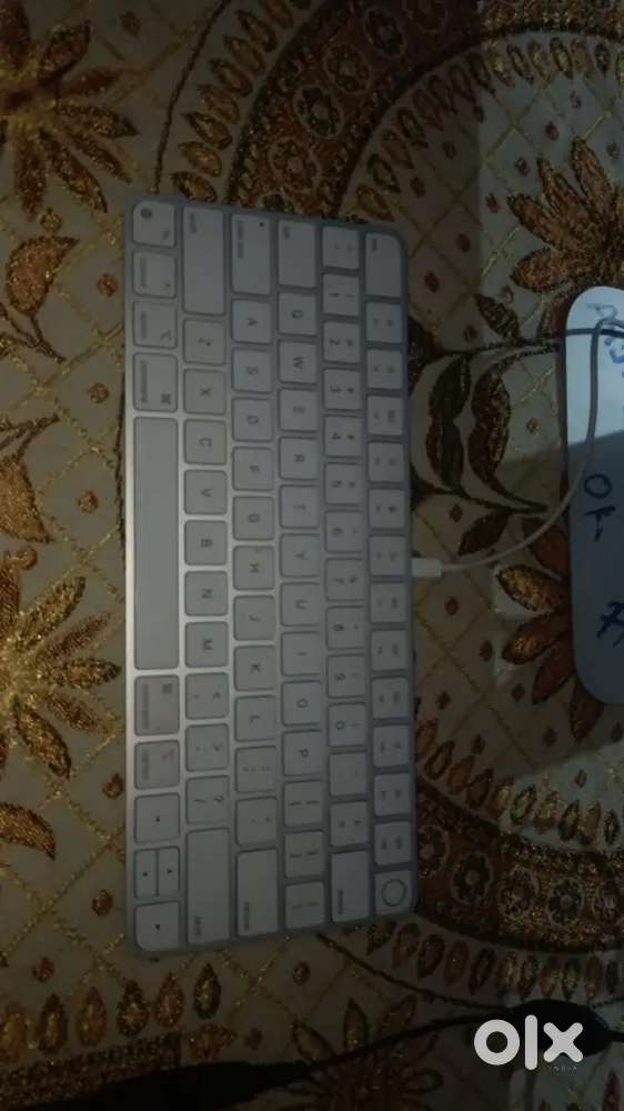 Apple magic keyboard with touch id