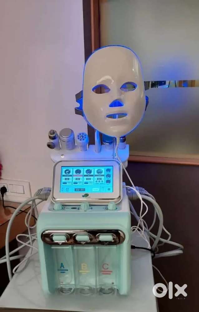 Hydra facial machine