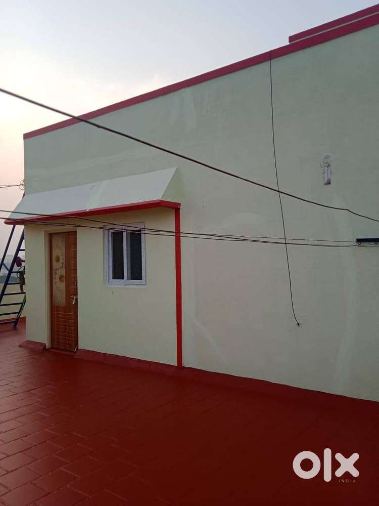 Single bed room with Hall near Christwood school and Navalur