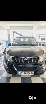 Mahindra XUV500 2017 march