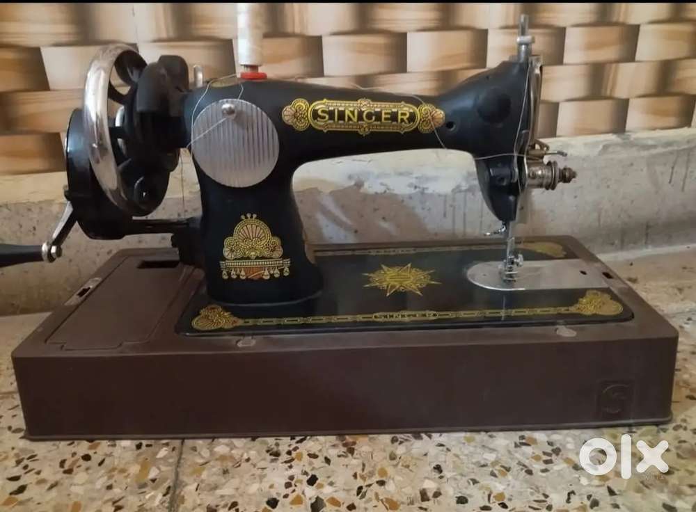 Singer Sewing Machine with antique value