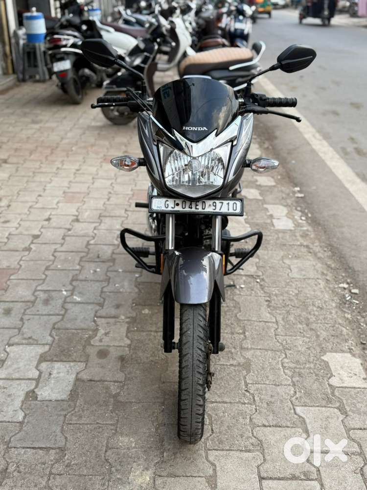 Honda CB Shine 11/2022 (9999 ભરીને બાકીની લોન ભાવનગરના ડોકયુમેનટ પર)