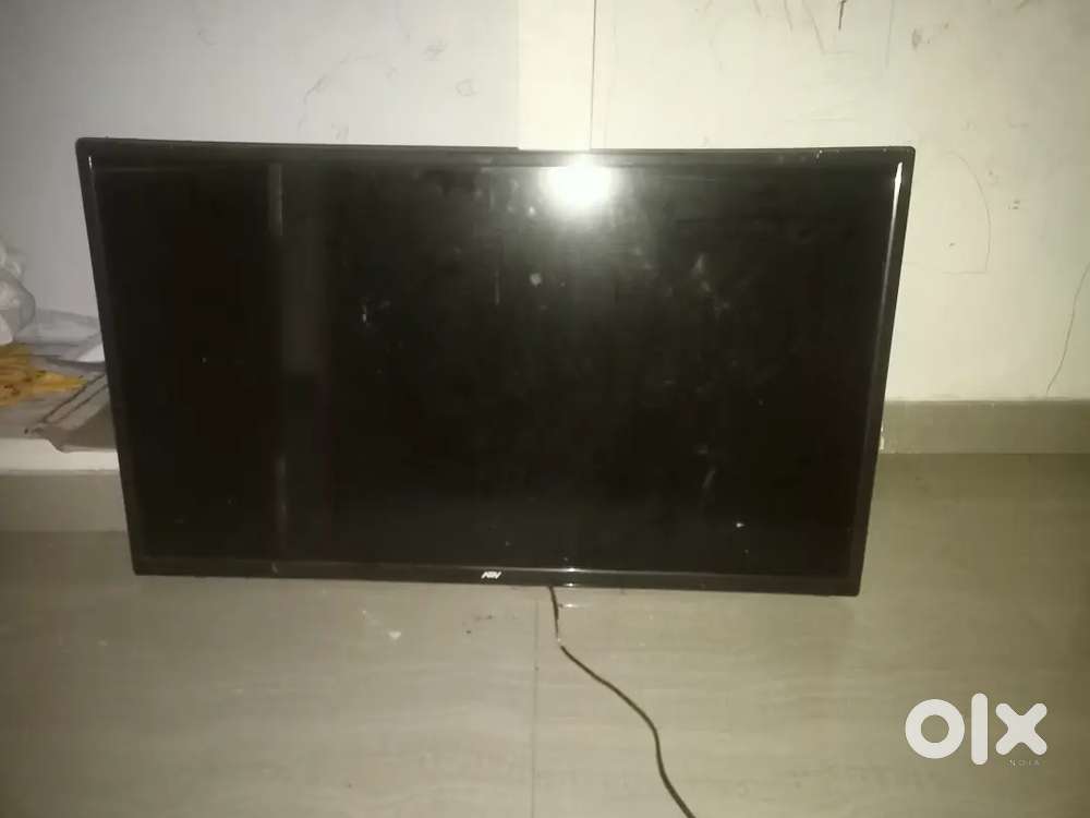 44 inch nvy tv sale 800/-