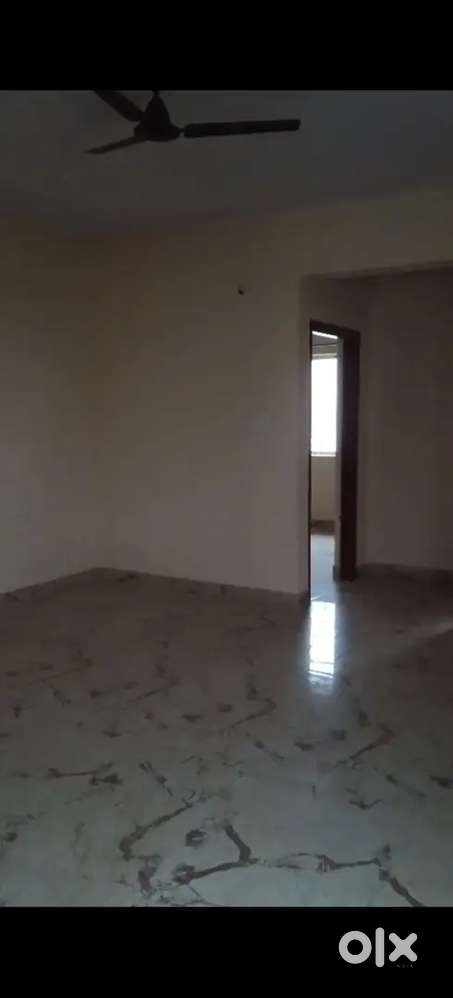 Available 2bhk in singasandra near dhoni school