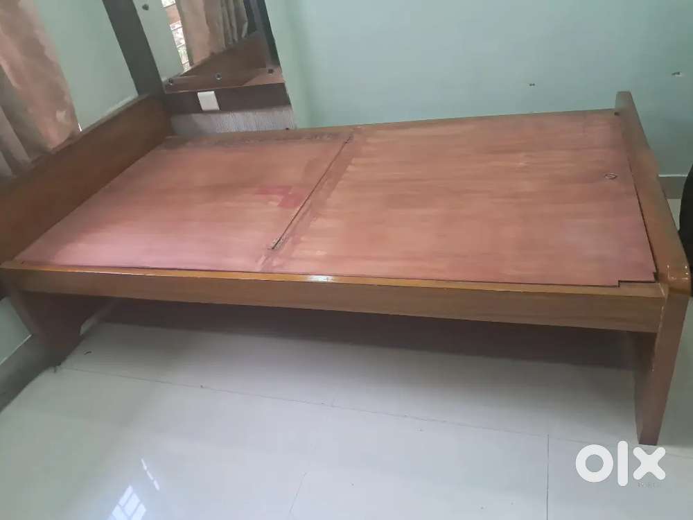 Pure wood single bed with mattress excellent condition