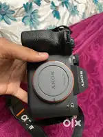 Sony a7m4 with 50 mm 1.8 lens just box open