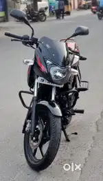 Bajaj Pulsar 2021 model black low km low usage exelent condition vehic