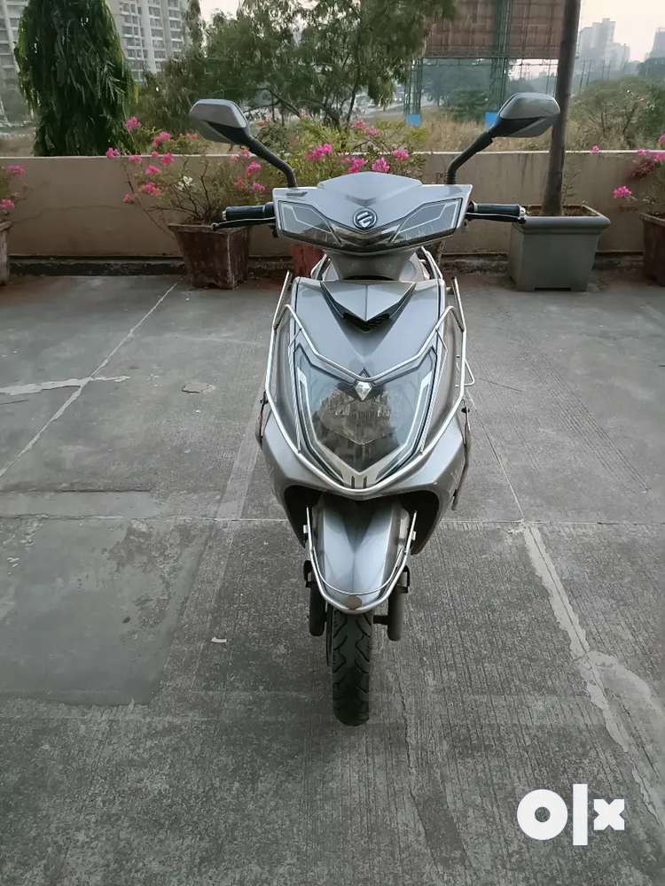 Evtric Electric Scooty