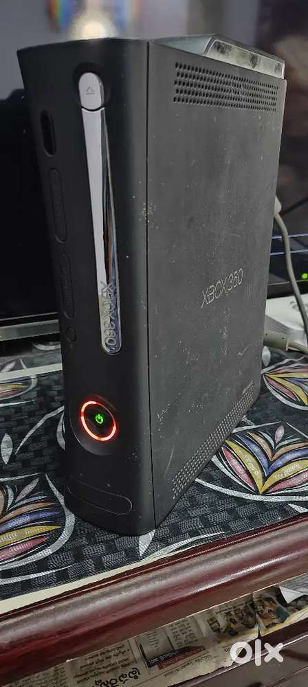 Xbox 360 gaming+controller+games