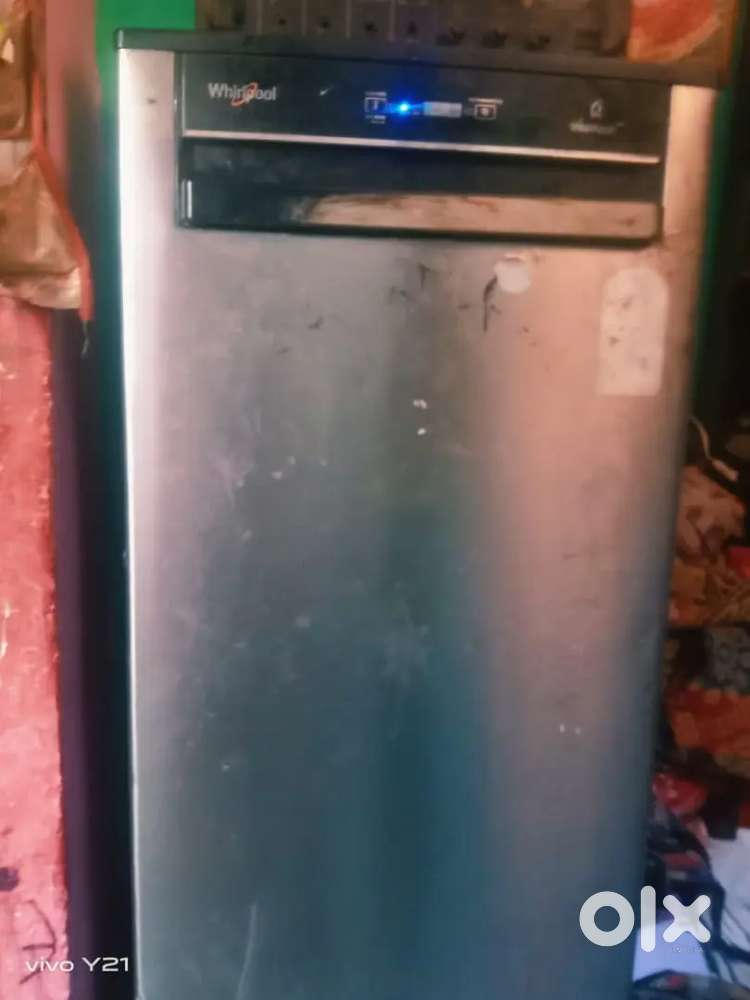 2 sal purana h bas computer fridge h full auto matic h