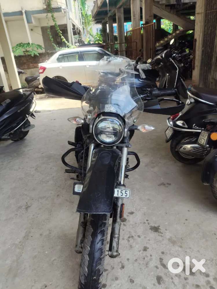 Hero X pulse 200T bike is on showroom condition.Bit negotiable