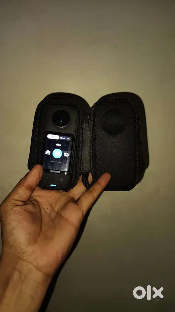 Insta360 X3 with bill box and all accessories