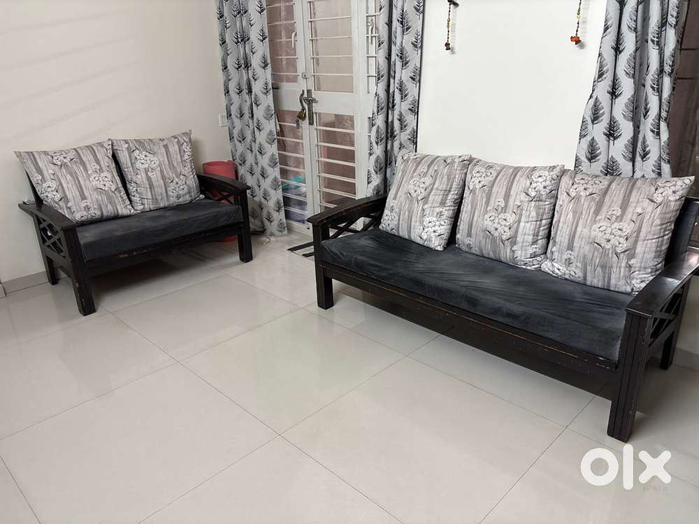 3+2 Teakwood sofa