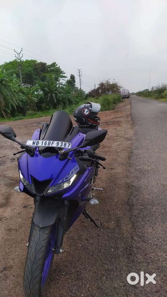 A good looking condition with one extra db visor