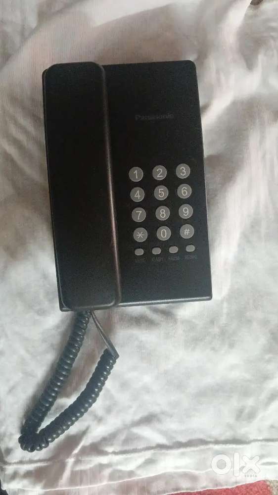 Telephone Panasonic one for 400 4 pieces remaining
