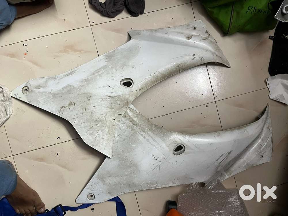 R15 v4 body kits good condtion with wrapping condtion