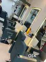 Salon for sale with furniture