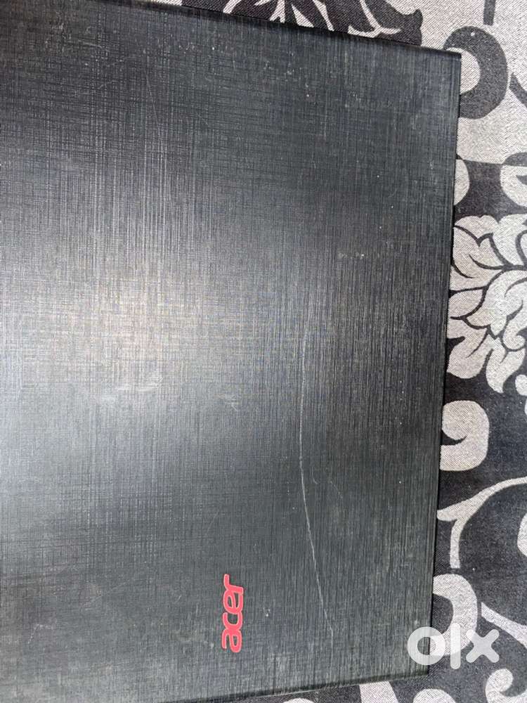 ACER APSIRE E 15 E5-574-56R2