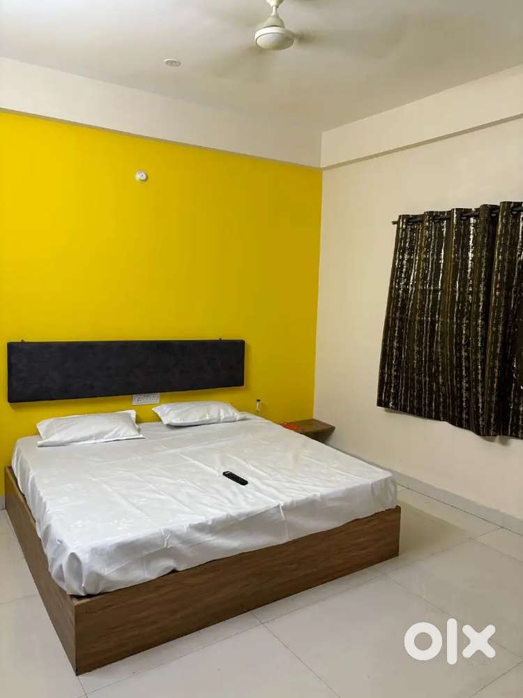 Newly constructed fully independent 1rk for boys girls or for living