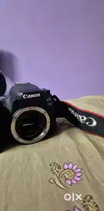 Canon 77D DSLR Camera