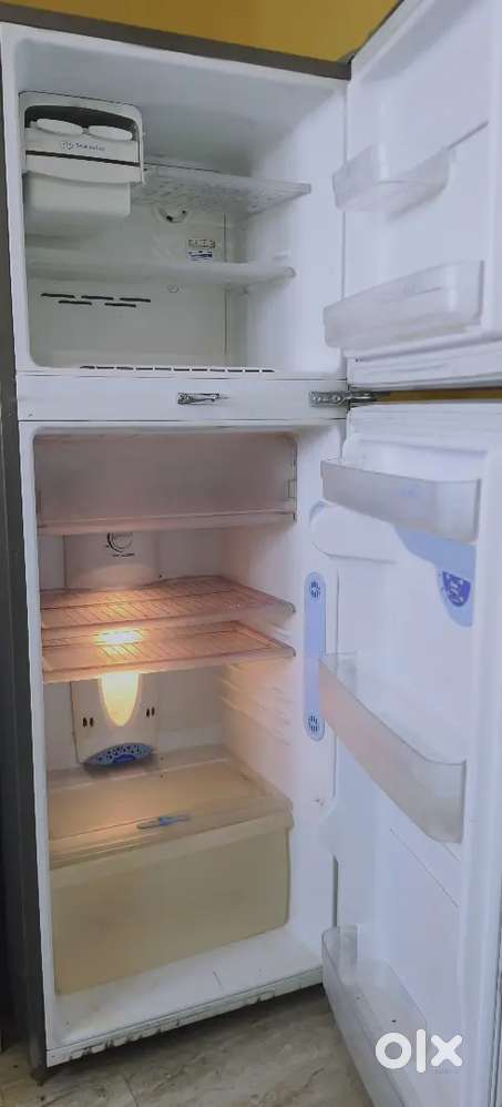 Used fridge & washing machine