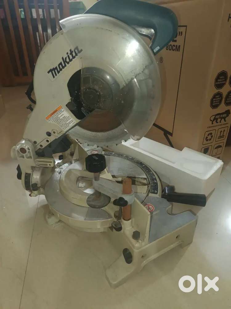 Aluminium cutting machine