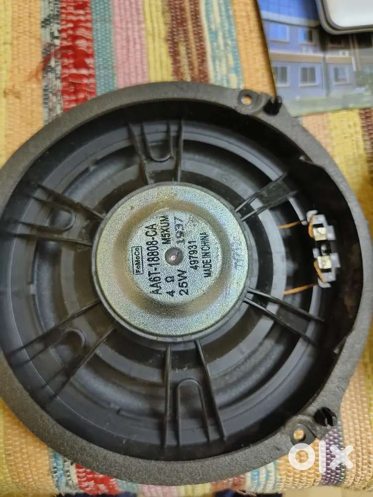 ECOSPORT ORIGINAL SPEAKER
