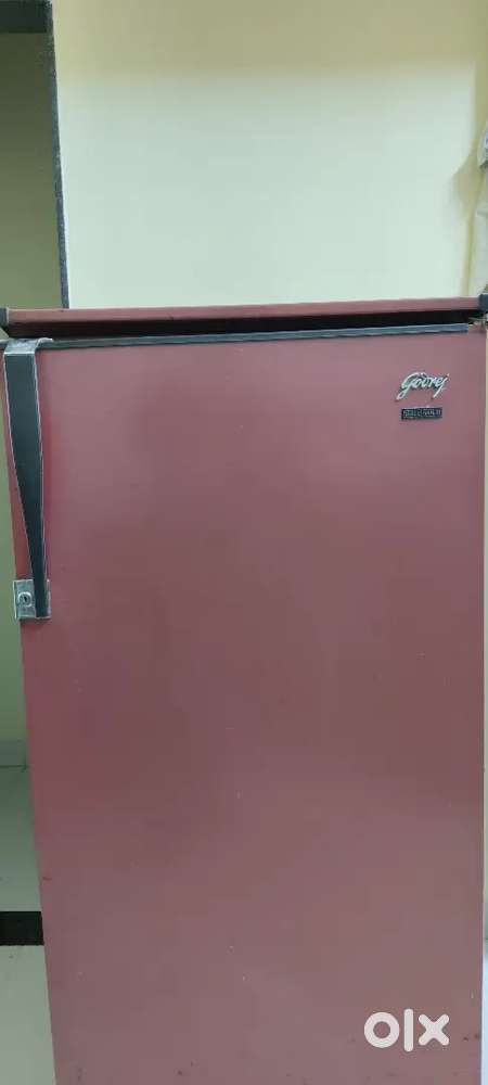 Fridge for sell price only 5000