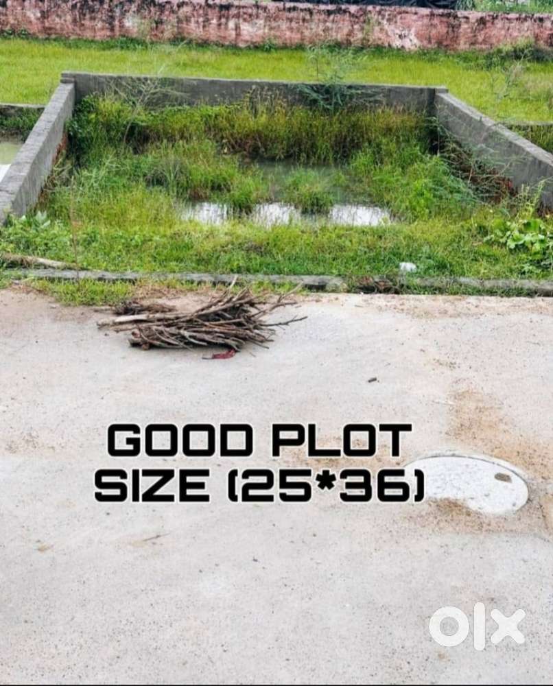 Located within a gated society, this 450 sq ft plot comes with complet