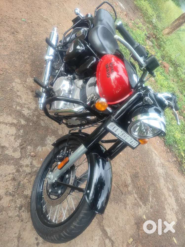 Royal Enfieid Clasic 350 full condition